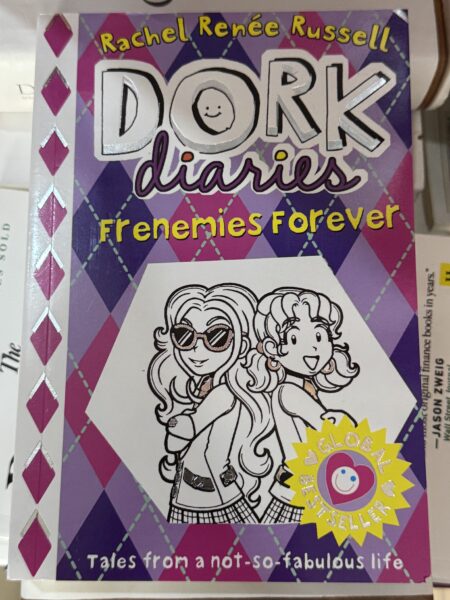 Dork Diaries: Frenemies Forever